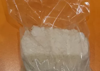 В Новосибирске задержали межрегионального наркокурьера с партией мефедрона