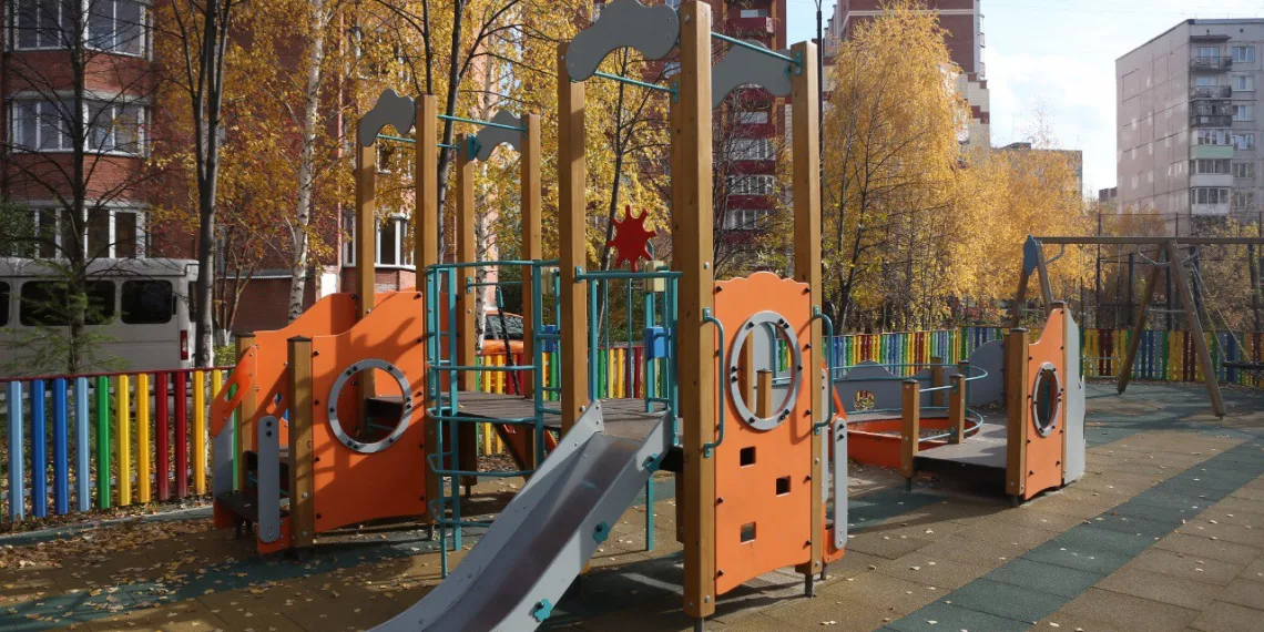 В Новосибирске завершены работы по благоустройству придомовых территорий