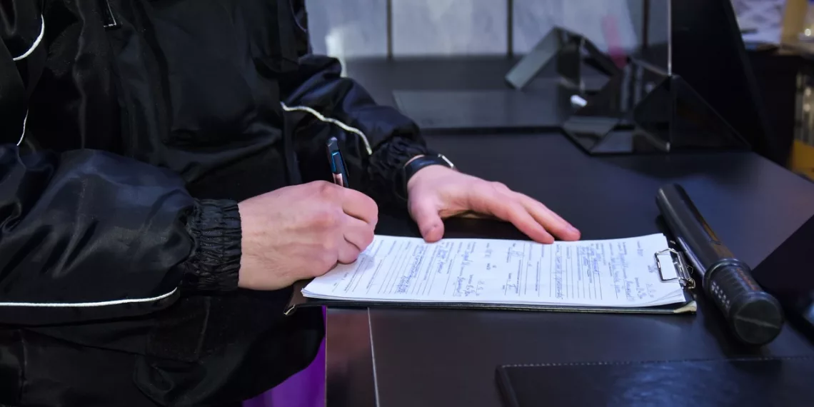 Подросток-воришка притворялся 22-летним в Новосибирске