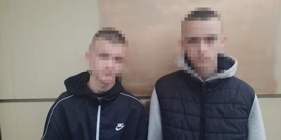 Вооруженные подростки пытались украсть шампанское в новосибирской «Пятерочке»