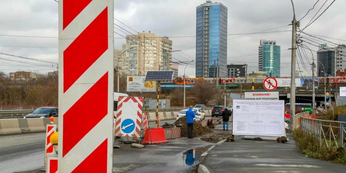 Власти заканчивают ремонт путепровода на Димитровском мосту