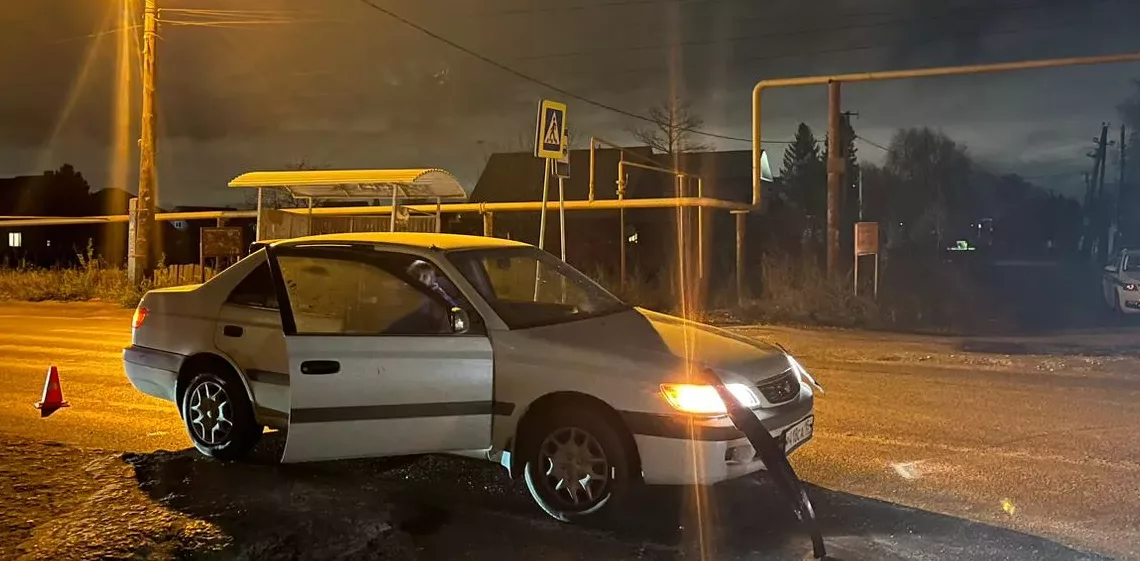 Легковушка сбила 17-летнюю девушку на пешеходном переходе в Кировском районе