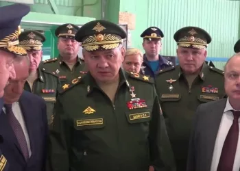 Шойгу посетил авиазавод им. Чкалова в Новосибирске