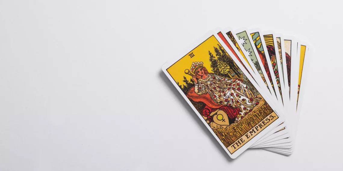 Опытного астролога ищет новосибирское агентство недвижимости Новосибирска