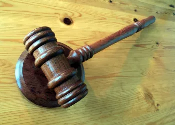 Сибиряк пойдет под суд за попытку изнасилования девушки в купе поезда