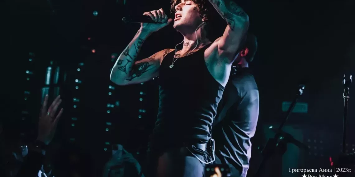 Тиктокеру Xolidayboy вручили повестку в военкомат