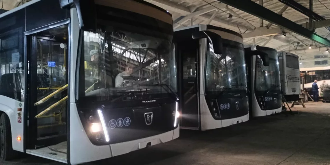 Дороги Новосибирской области пополнят 206 автобусов за кредит в миллиард