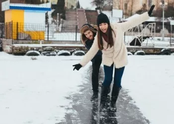 Не идётся и не едется — как ноябрь встречает новосибирцев?