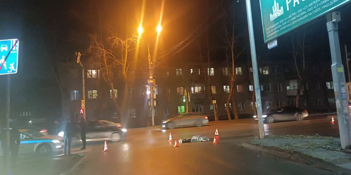 Грузовик раздавил новосибирца у пешеходного перехода
