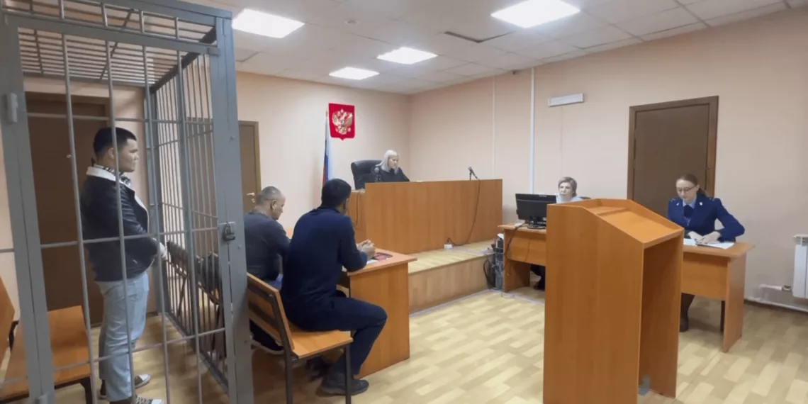 Мигранта из Узбекистана обвиняют в краже 1 млн рублей у постояльца новосибирской гостиницы