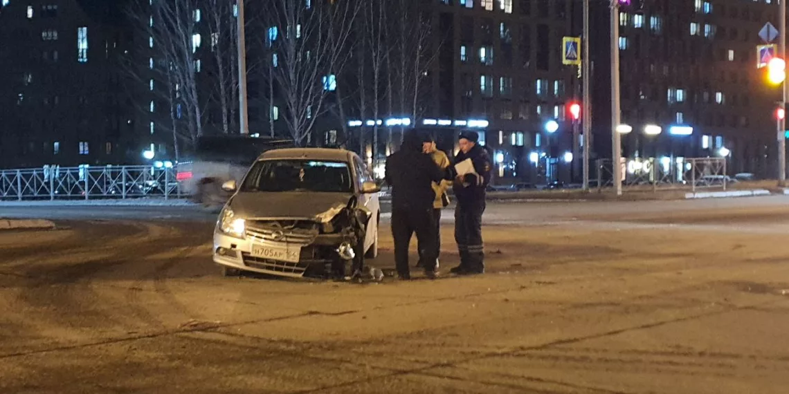 На Тюленина Kia сильно «помяла» встречную легковушку в ДТП