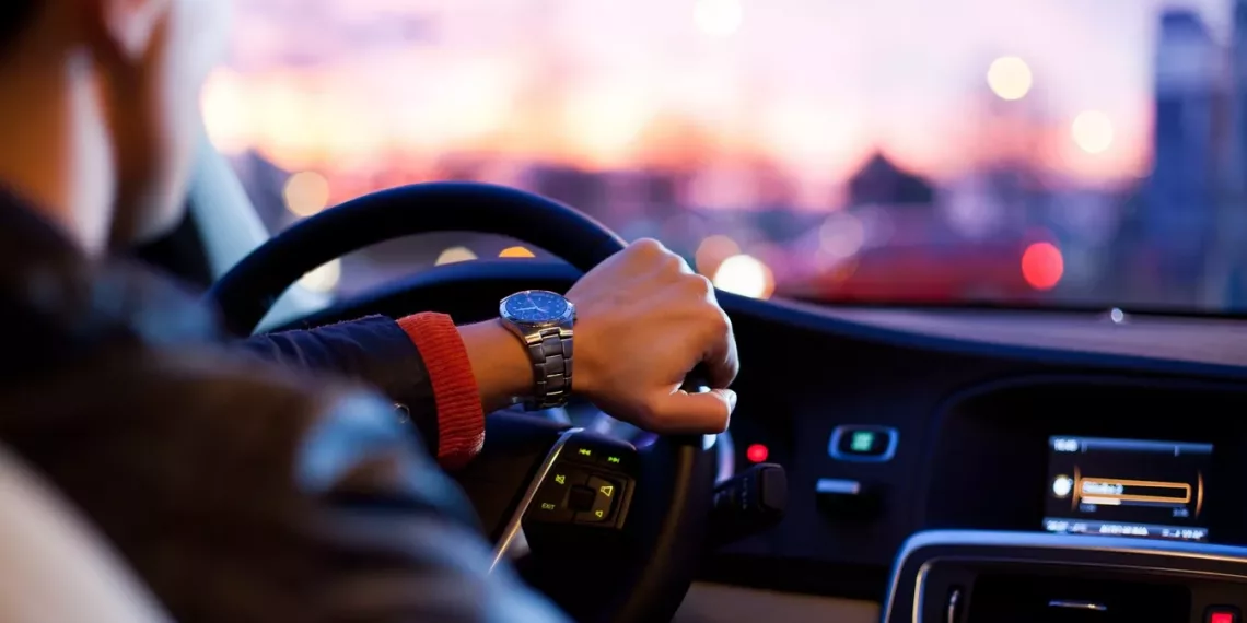 В Новосибирске автошкола без лицензии обманула сибиряков на 1,3 млн рублей