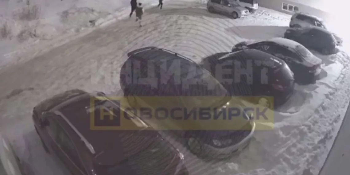 Трое неизвестных порезали таксиста на улице Виталия Потылицына