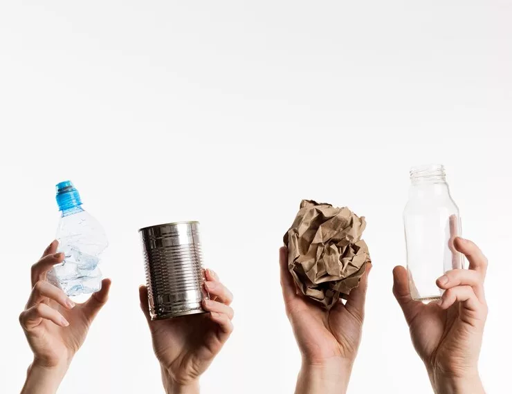 «Загрязнитель платит»: в России вступили в силу новые правила переработки упаковки