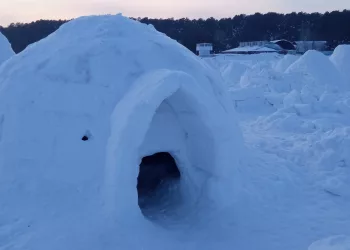 В Новосибирске на пляже «Бумеранг» пройдет фестиваль по строительству снежных хижин