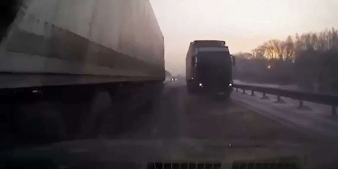 Гонка фур чуть не стала трагедией для сибиряков на Mazda — видео инцидента распространилось по всему интернету