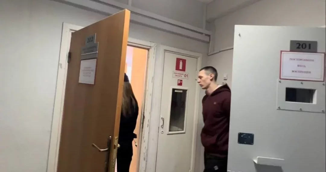 В Новосибирске вынесли оправдательный вердикт обвиняемому в убийстве подростка