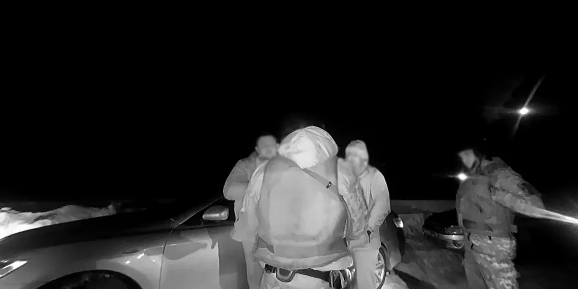 В Новосибирске сибиряки с топором пытались взломать ворота ТЭЦ