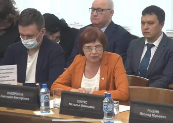 О намерении стать мэром Новосибирска заявила депутат горсовета Светлана Каверзина