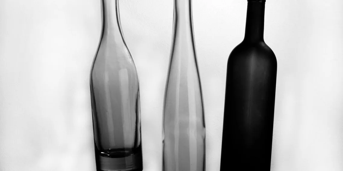 В Новосибирске осудили подпольных производителей более пяти тонн поддельного алкоголя