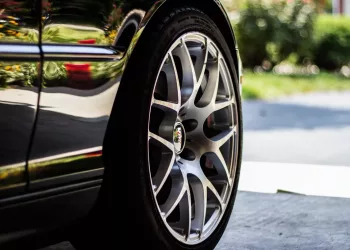 В России ученые изобрели и изготовили первое компактное мотор-колесо для электромобилей