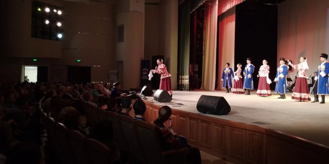 Концерт ансамбля «Чалдоны» прошел в Новосибирске в честь Дня защитника Отечества