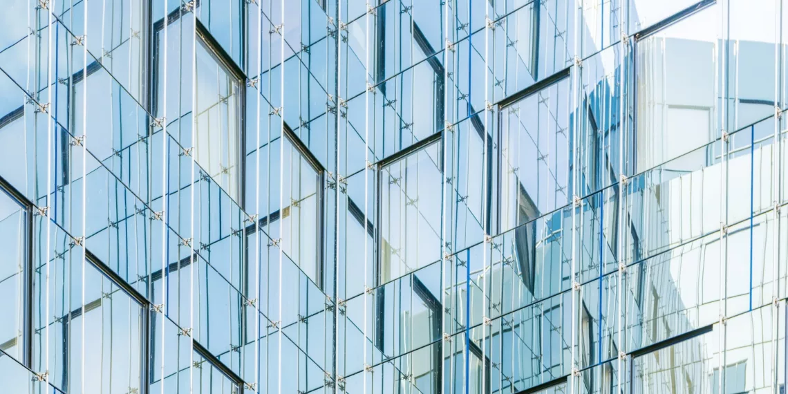 Два производителя стекла привлекли внимание ФАС за увеличения цен вдвое