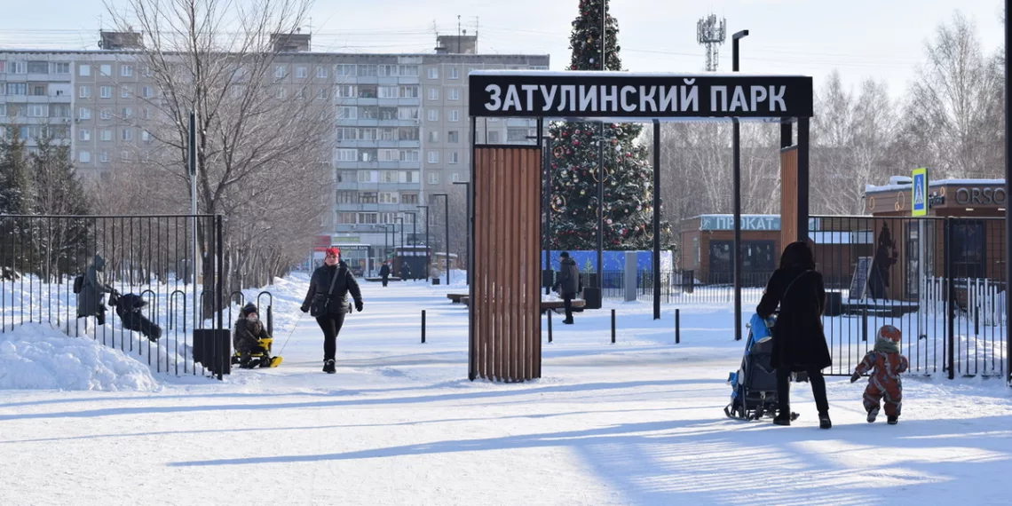 «Наш парк стал настоящей жемчужиной района»: новосибирцы рассказали, что думают о дисперсном парке на Затулинке