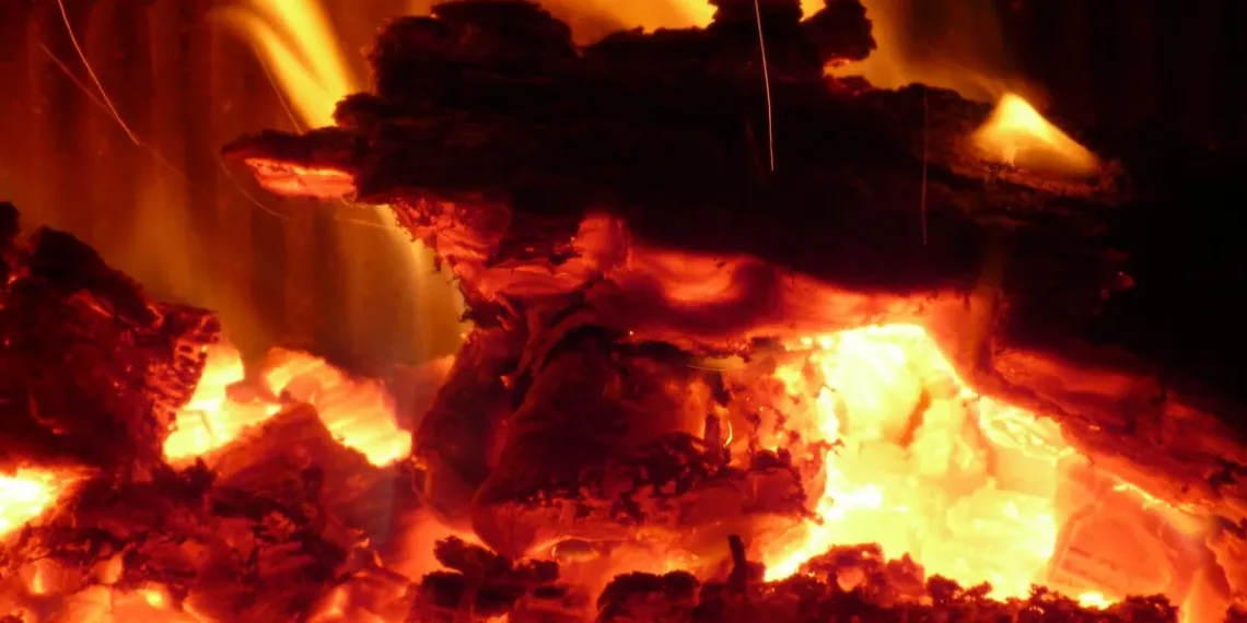 В Новосибирске число пожаров из-за пьянства выросло за пять лет