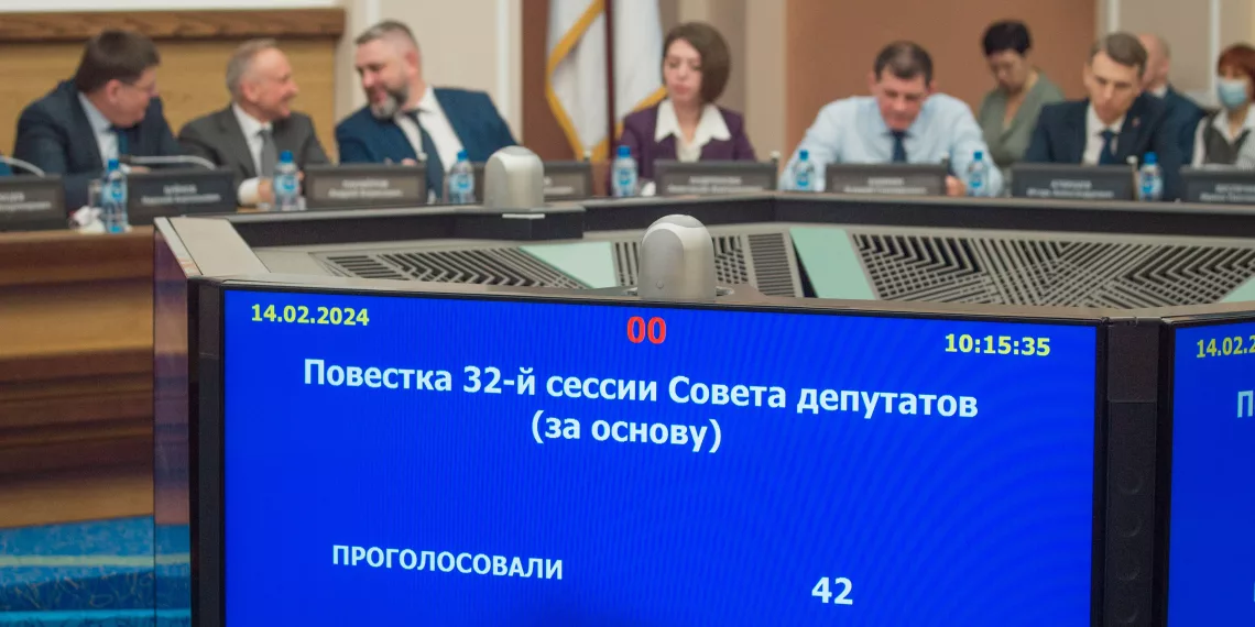 Депутаты приняли отчет по работе мэрии и обсудили грядущие выборы главы Новосибирска