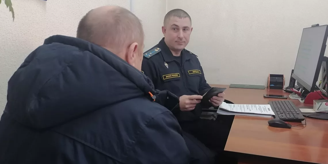 «Трое детей от разных женщин»: в Новосибирске алиментщик сразу нашел работу, после оглашения приговора