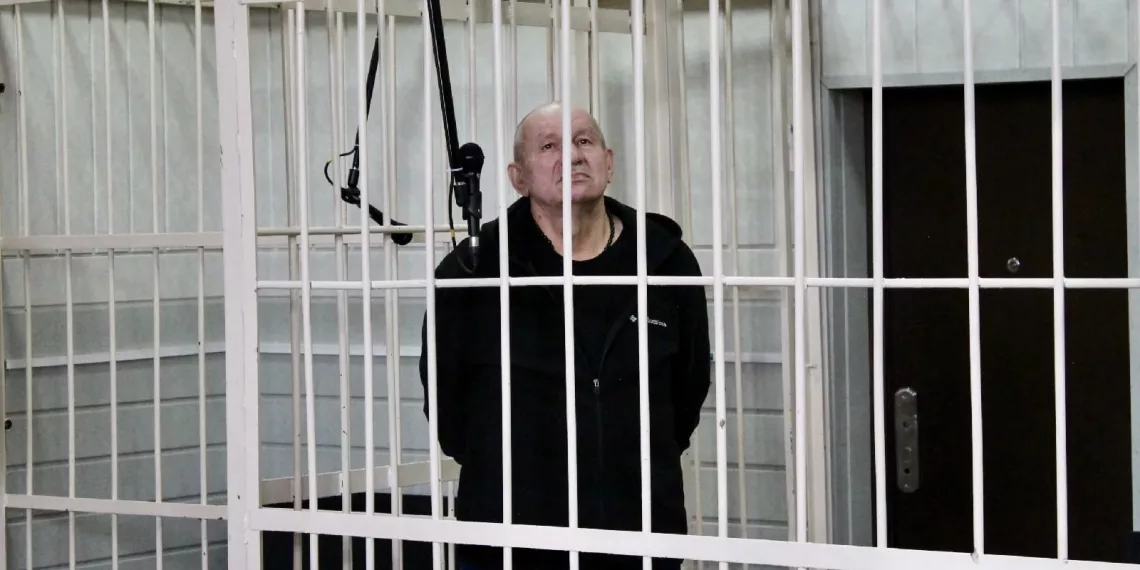 В Новосибирске будут судить пенсионера, который выстрелил в полицейского