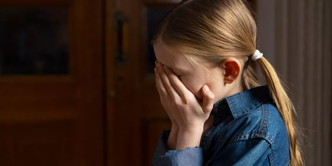 Избиением первоклассницы в частной школе в Новосибирске заинтересовался СК