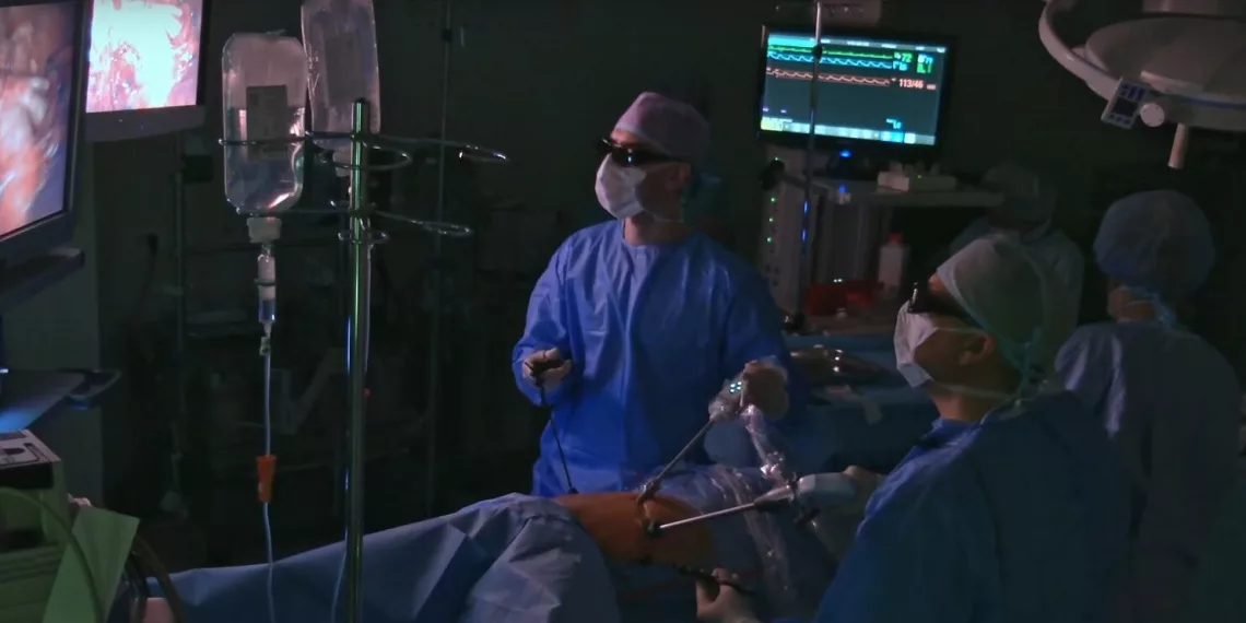 Врачи удалили две опухоли за одну операцию пациенту в Новосибирске