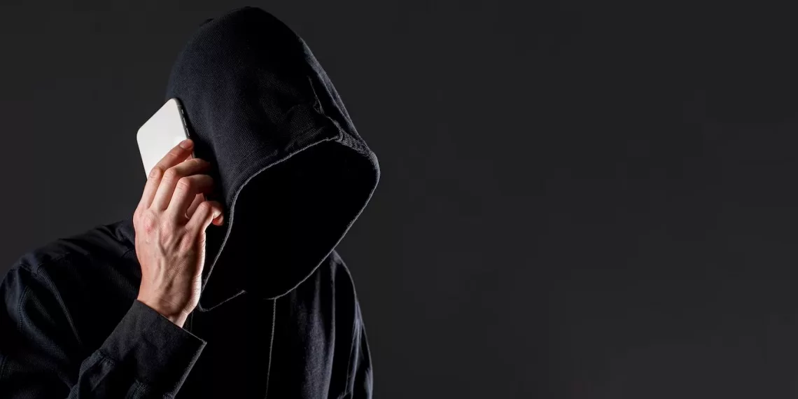 Вежливые мошенники притворились мэром Бердска и написали жителям