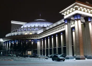 Первый солист НОВАТа стал Заслуженным артистом РФ