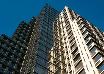 Для обманутых дольщиков потребовали компенсацию в 250 млн — что решил суд в Новосибирске