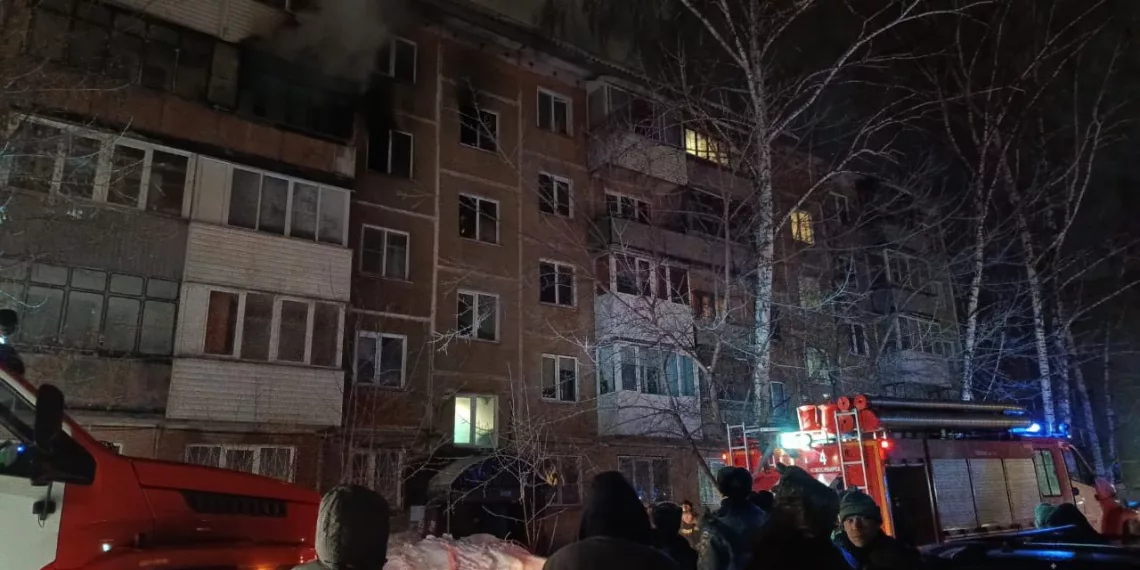 Два человека погибли в пожаре на Адриена Лежена в Новосибирске