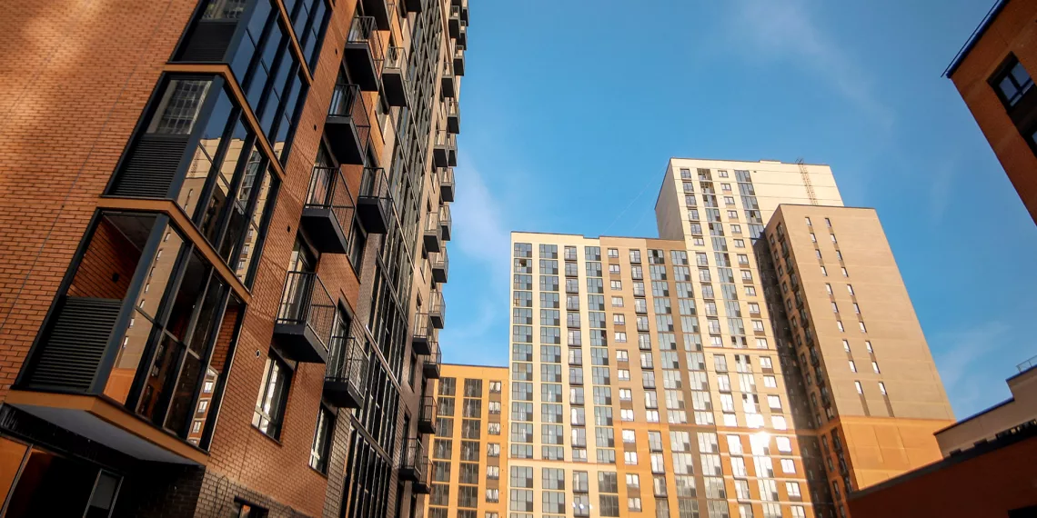 «Расцветай на Красном»: продуманная среда под любой сценарий жизни в 5 минутах ходьбы от метро «Заельцовская»