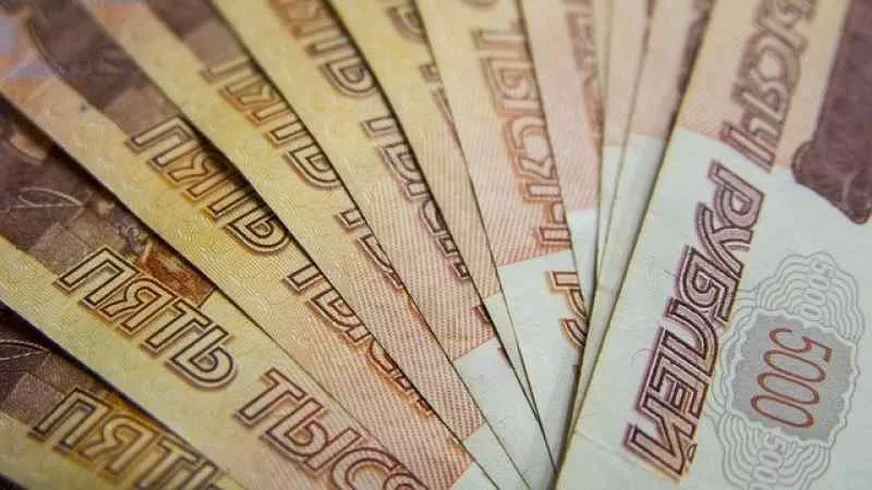 Группу сибиряков обвиняют в нелегальном переводе трех миллионов за границу