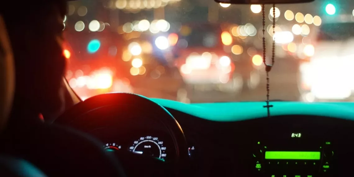 В Новосибирской области мужчина разъезжал на машине под женским именем