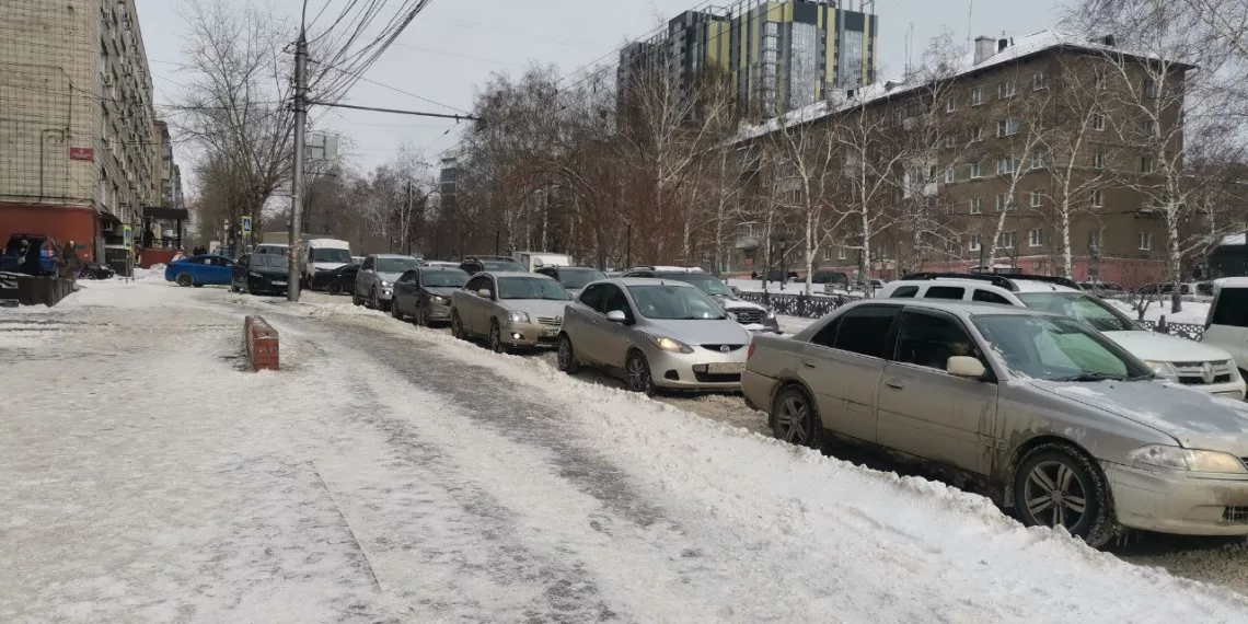 ДТП с участием трамвая №13 собрало огромную пробку на Восходе