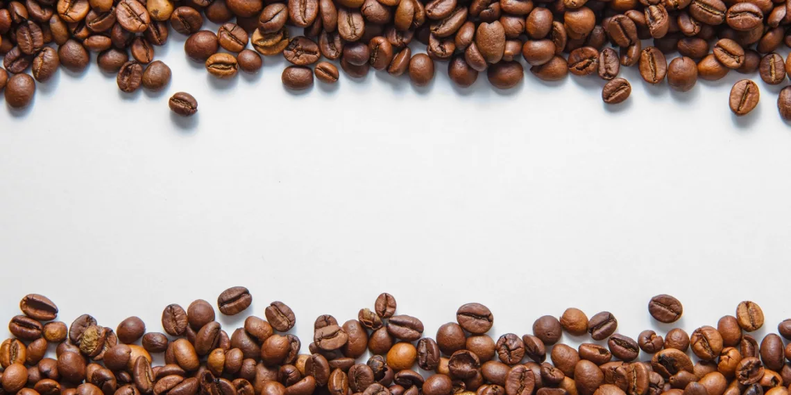 Врач рассказала, кому категорически нельзя пить кофе