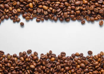 Врач рассказала, кому категорически нельзя пить кофе