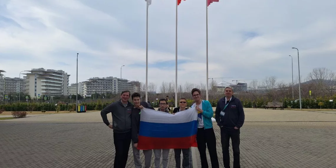 Школьник из Новосибирска получил золотую медаль на международной олимпиаде по математике