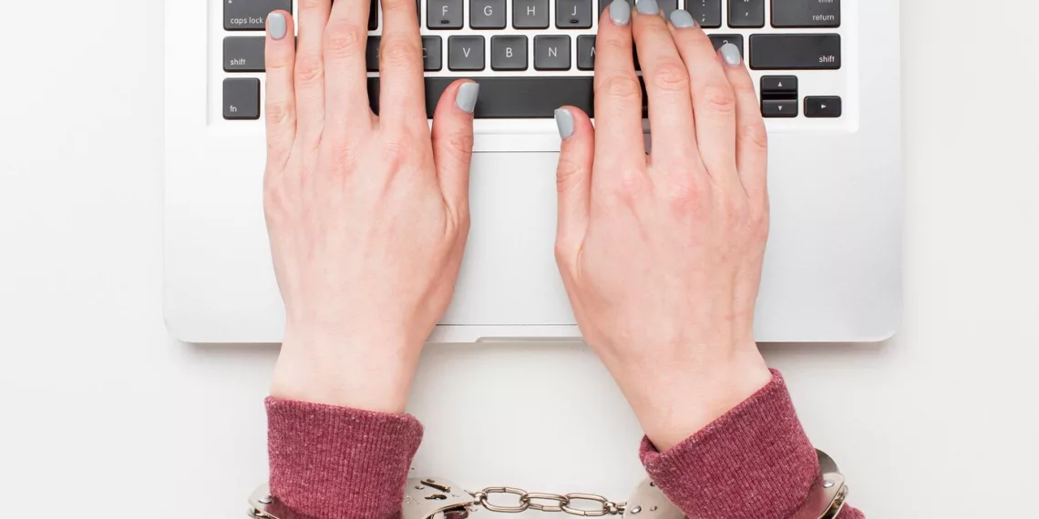 В Барабинске осудили субагента по оформлению страховки за хищение почти полмиллиона рублей