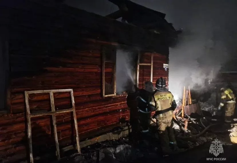 Двое детей погибли в пожаре на Алтае