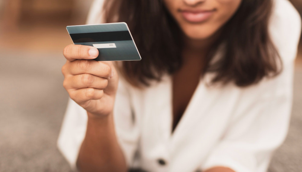 В Новосибирской области за три месяца 2024 года выдано около 95 тысяч кредиток