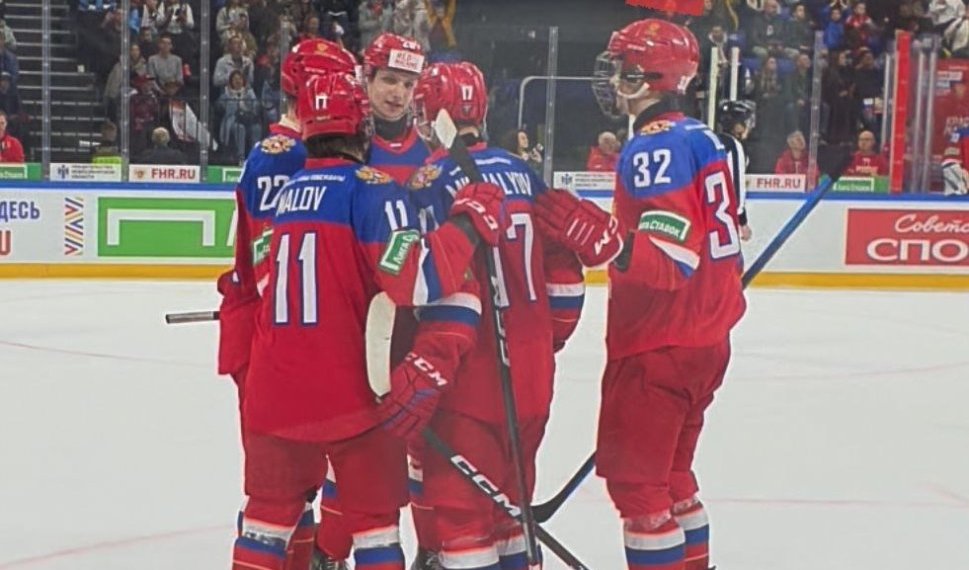 Российская сборная выиграла международный турнир по хоккею «Кубок Будущего»