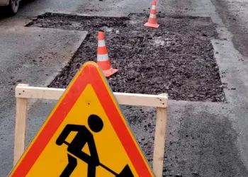 Прокуратура нашла 77 нарушений при организации уборки Новосибирска